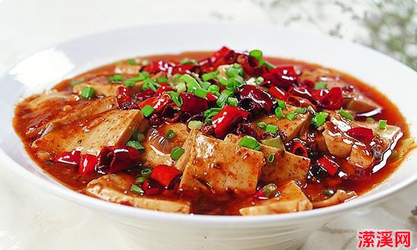 1714302395738.jpg 《舌尖上的盛宴:探寻川菜之魂——麻婆豆腐》