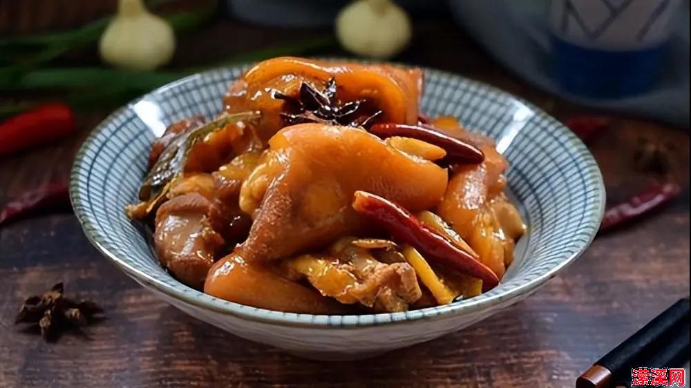 详细阅读:想要猪蹄软烂好吃,牢记“3不放”,吃一次想3天 想要猪蹄软烂好吃,牢记“3不放”,吃一次想3天