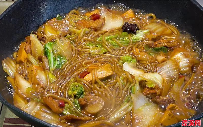 详细阅读:白菜猪肉炖粉条,怎样做才最好吃大厨教你3个妙招,看完后懂了 白菜猪肉炖粉条,怎样做才最好吃大厨教你3个妙招,看完后懂了