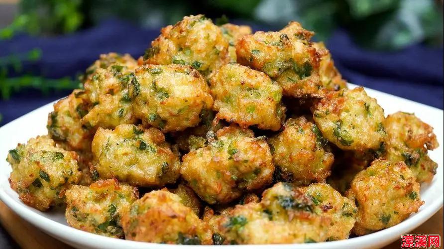 炸萝卜丸子怎样炸蓬松又好吃，大厨教你三招，蓬松酥脆不回软