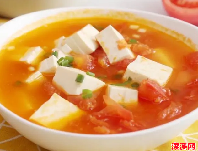 详细阅读:鸡蛋西红柿豆腐汤的家常做法,大厨分享番茄豆腐汤的正确做法 鸡蛋西红柿豆腐汤的家常做法,大厨分享番茄豆腐汤的正确做法