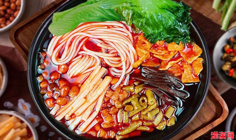 螺蛳粉的做法家庭步骤，螺蛳粉的汤料做法及配方