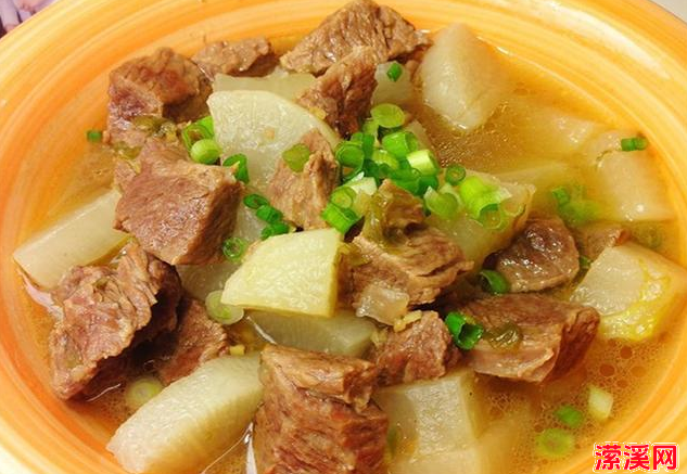 如何炖白萝卜牛肉汤更好喝，白萝卜牛肉汤的正确炖法