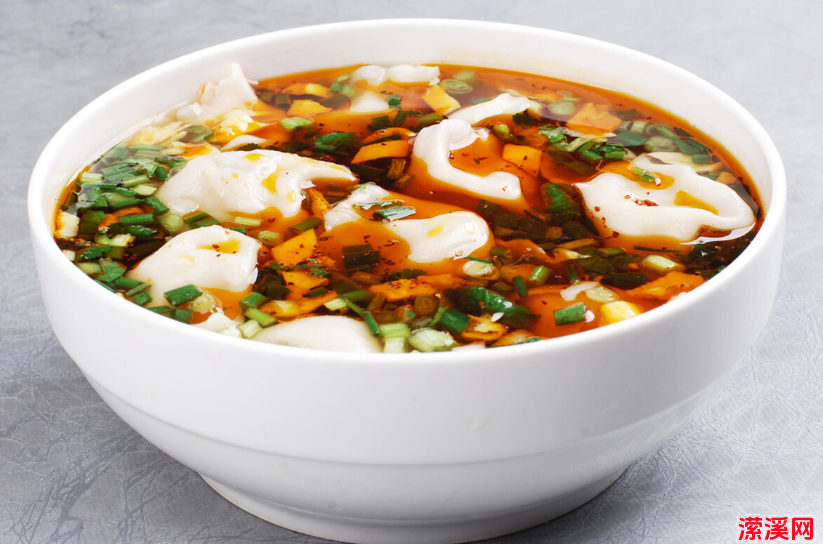 酸汤饺子的家常做法，教你在家做酸汤饺子