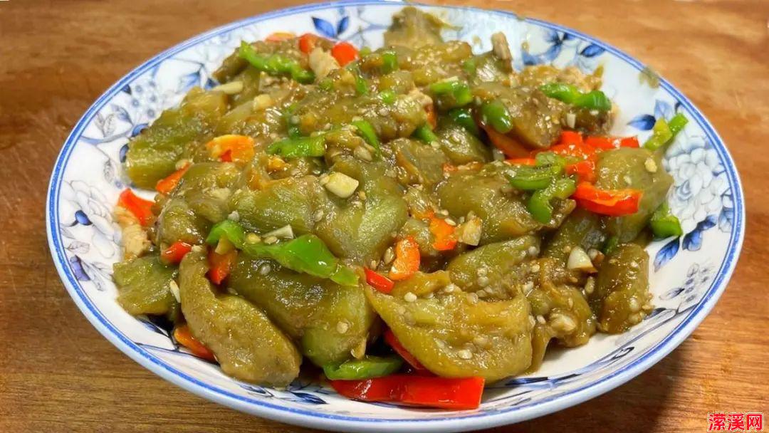 详细阅读:入夏后,黄瓜丝瓜靠边站,多吃它,2块钱1斤,全身是宝,随手一炒,太香了! 入夏后,黄瓜丝瓜靠边站,多吃它,2块钱1斤,全身是宝,随手一炒,太香了!