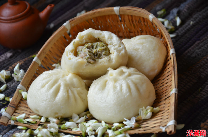 洋槐花包子的做法大全，鲜香可口的15种洋槐花包子做法
