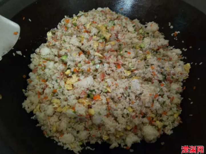 炒大米饭的做法大全，比扬州炒饭还好吃的炒米饭