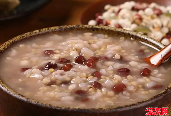 咸腊八粥的做法大全，试试这款特色咸味腊八粥一碗不够喝