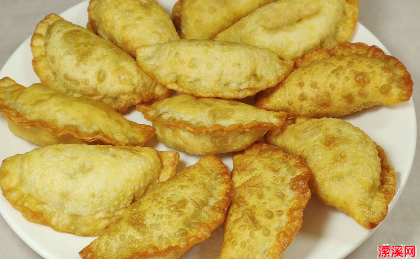 炸饺子的做法大全，油炸饺子这样做连吃10天也不腻