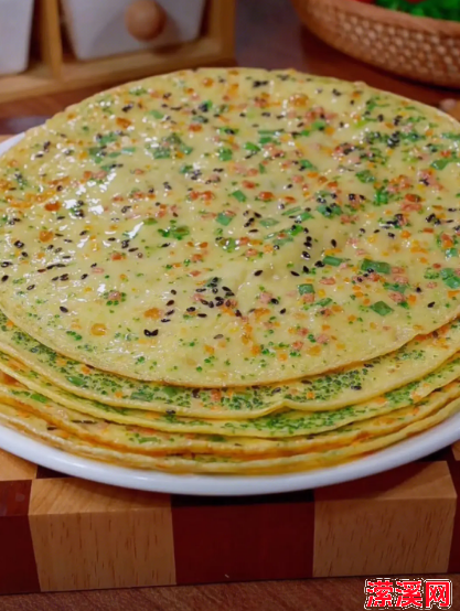 电饼铛蔬菜鸡蛋饼的家常做法，招牌酱香蔬菜鸡蛋饼怎么做
