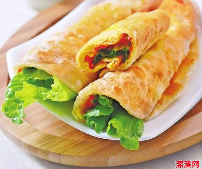 鸡蛋灌饼的家常做法，最受欢迎的小吃鸡蛋灌饼