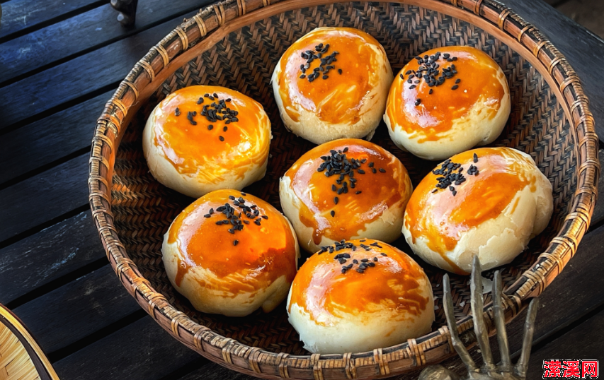 老上海鲜肉月饼做法大全，教你做酥皮鲜肉月饼