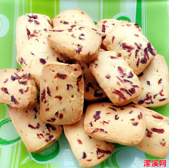蔓越莓饼干的做法大全，零失败的蔓越莓饼干这样做