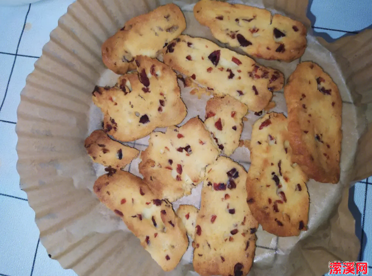 微波炉做饼干的简单做法，微波炉做饼干只要10分钟