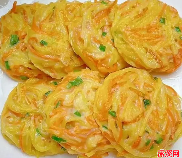 洋芋丝饼的做法大全，简单焦香的土豆丝饼做法