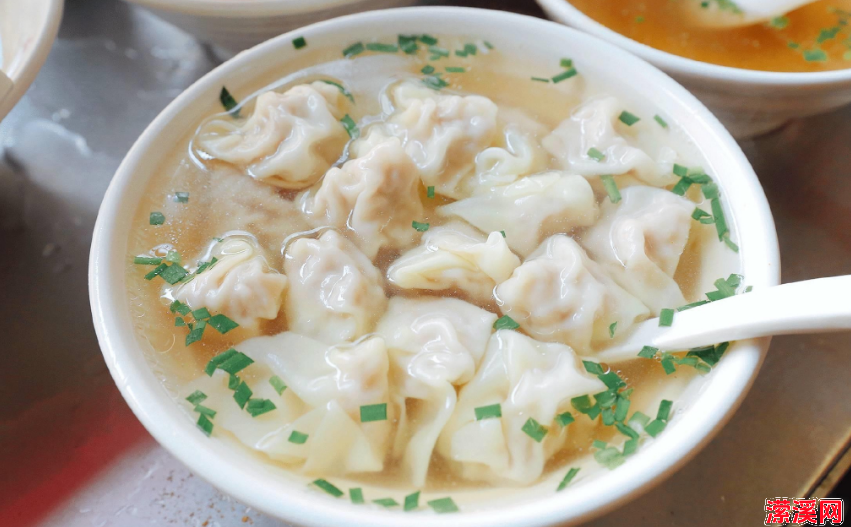 家常馄饨怎么煮才好吃，小白也能轻松学会的清汤馄炖