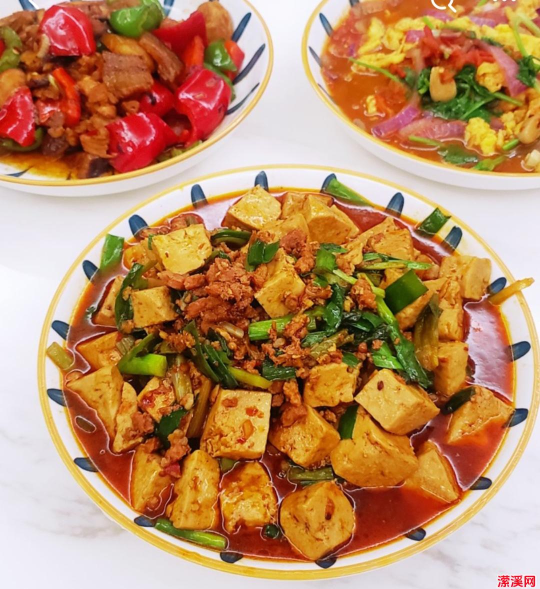 详细阅读:麻辣鲜香川味肉末烧豆腐,家常版下饭菜 麻辣鲜香川味肉末烧豆腐,家常版下饭菜