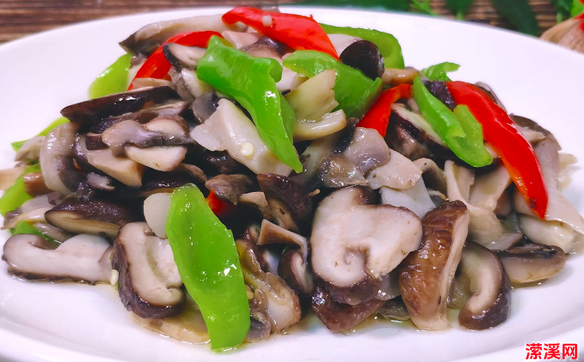 炒蘑菇最后总会变成煮蘑菇？一定是漏了这几步！