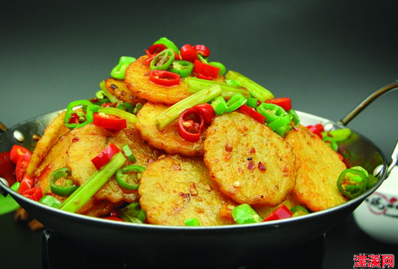 干锅土豆片的制作全过程，讲解详细，步骤清晰