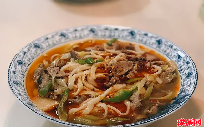 来碗羊肉汤面，老爸说：这样做鲜美又多汁