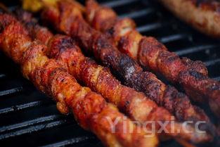 烧烤烤鱼的制作方法,烧烤摊上的烤鱼做法