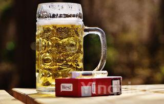 长期喝柠檬水的坏处,长期喝柠檬水的好处和坏处