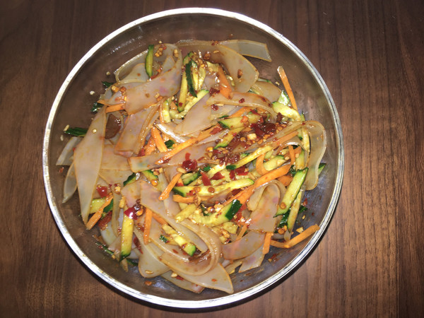 凉皮是什么做的,凉皮是什么做的,增肥吗