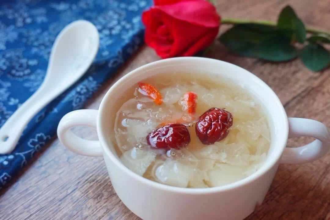 哪些人群不能吃银耳,六种人不能吃银耳