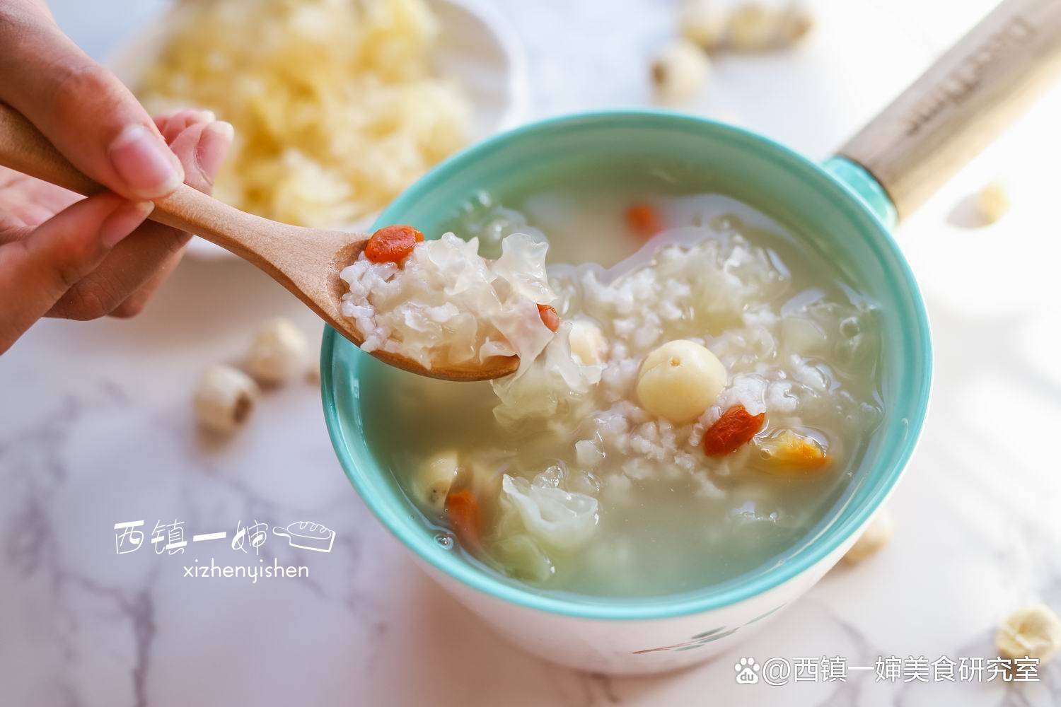 怎样熬银耳汤的做法,怎样熬银耳汤的做法及用时