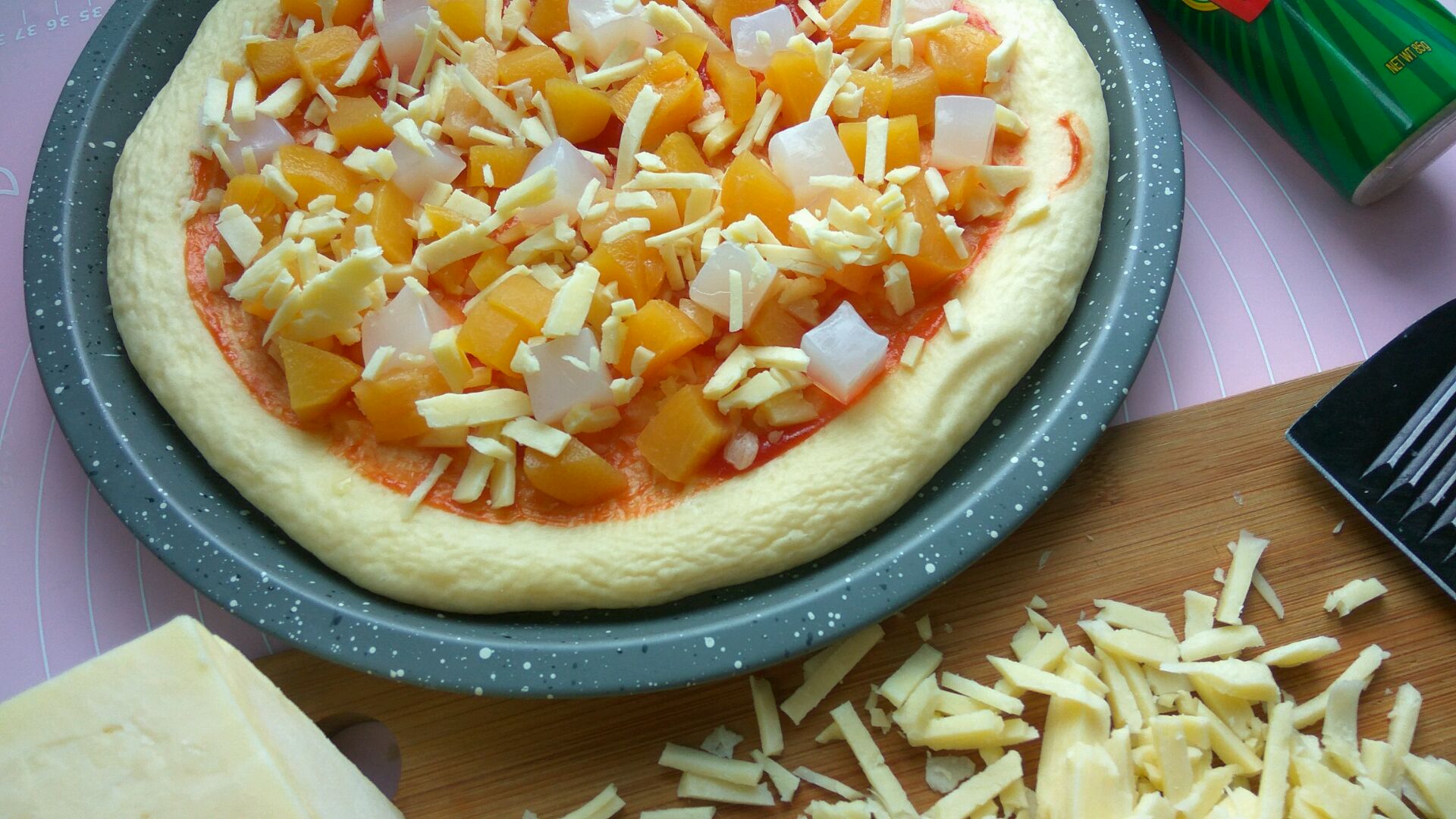 烤箱做披萨的家庭做法视频,烤箱做披萨的家庭做法